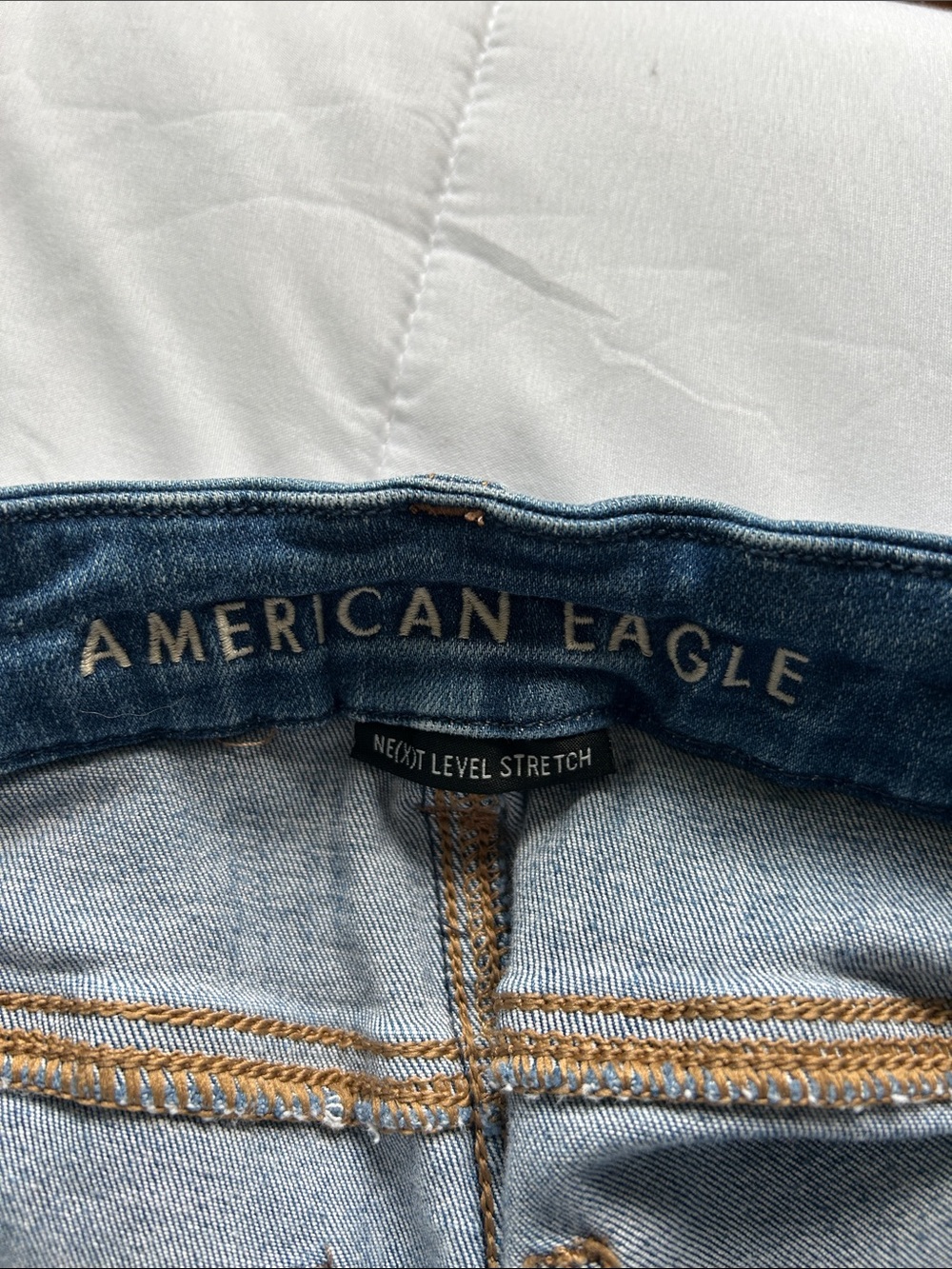 American Eagle Curvy Hi-Rise Shortie Denim Women’s Shorts - Picture 6 of 7